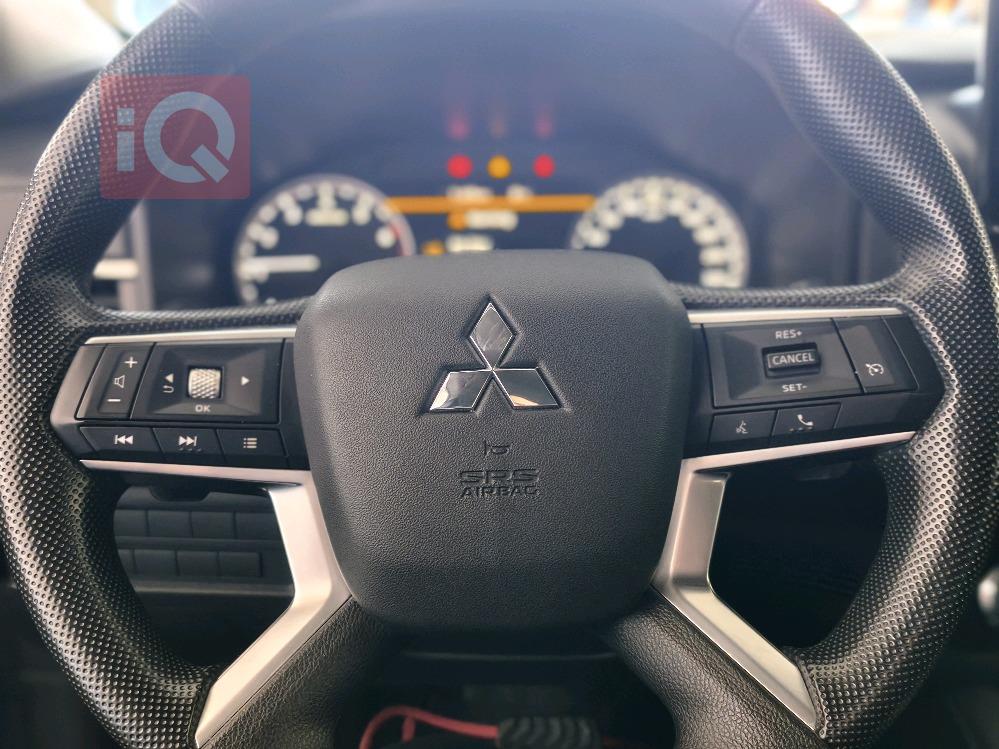 ميتسوبيشي أوتلاندر سبورت